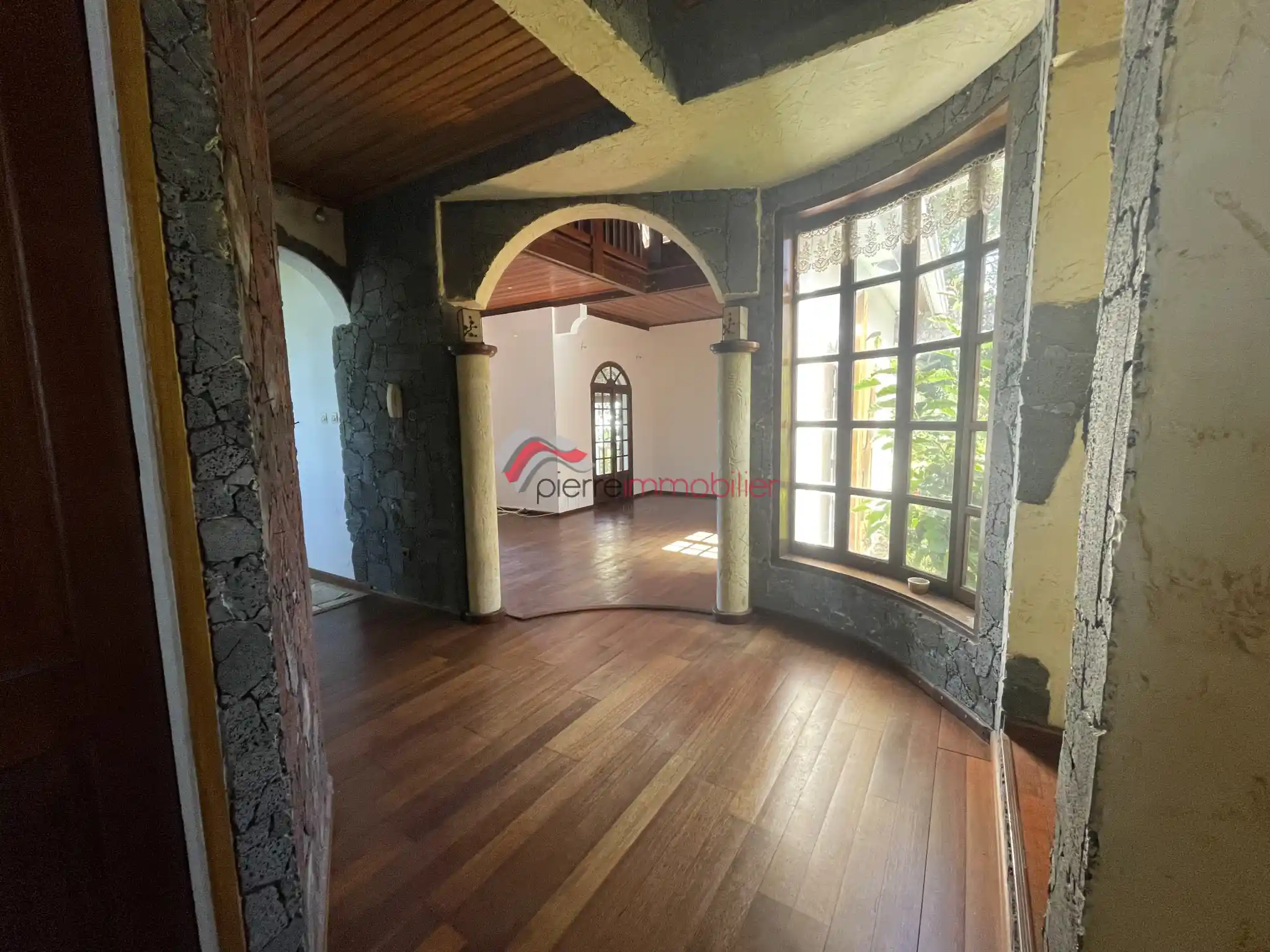 Photo 4 - Maison à vendre - Ancien 458 000 € 5 pièces 4 chambres 165.25 m² Le Tampon 97430