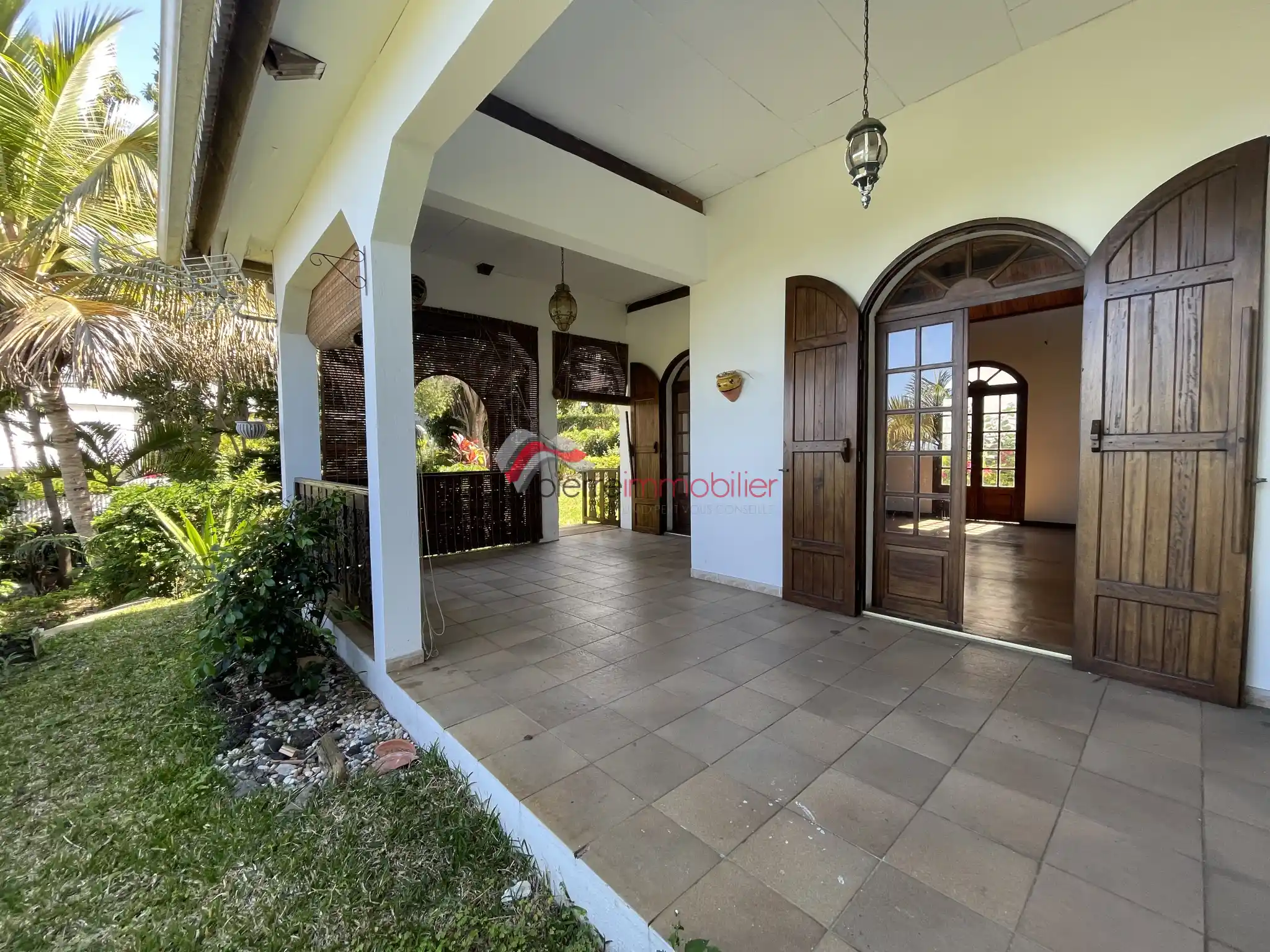 Photo 2 - Maison à vendre - Ancien 458 000 € 5 pièces 4 chambres 165.25 m² Le Tampon 97430