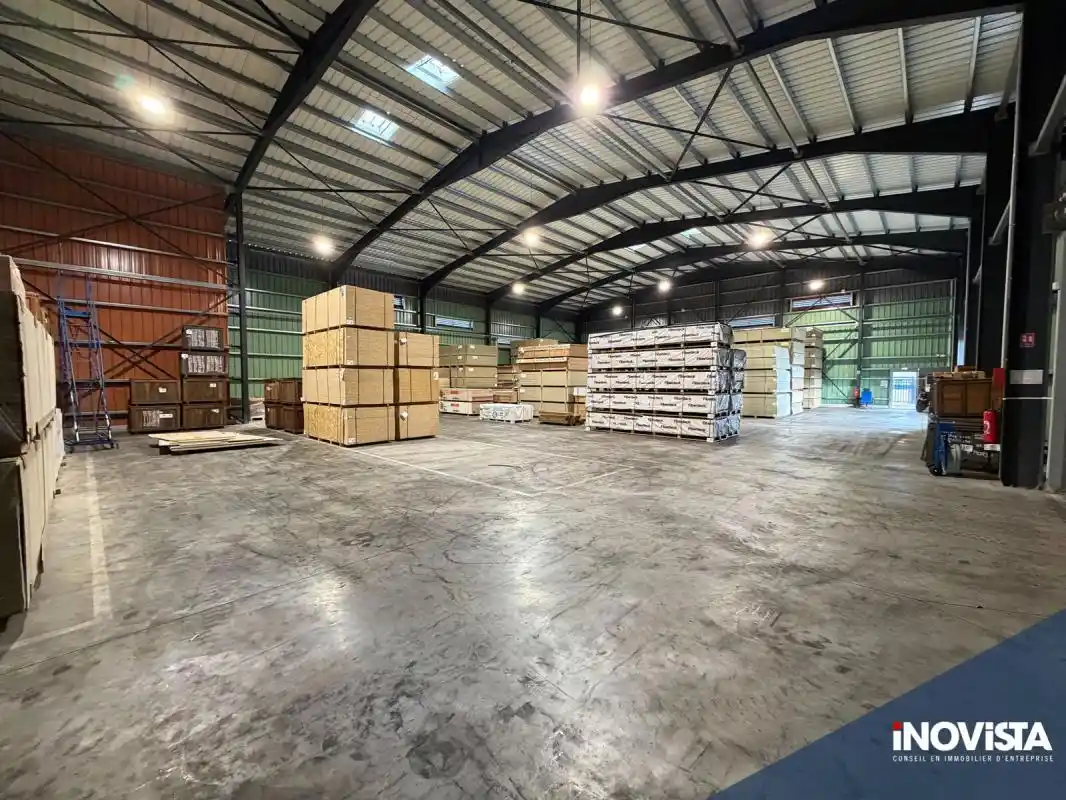 Photo 3 - Local / Bureaux à louer - Ancien 13 370,56 € 772 m² La Possession 97419