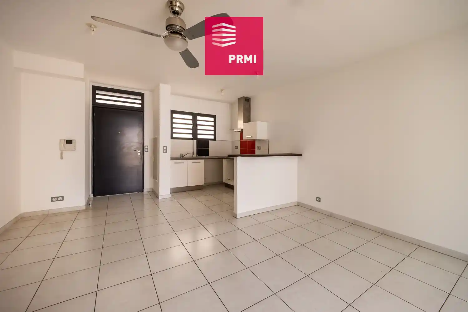 Photo 3 - Appartement à vendre - Ancien 167 400 € 2 pièces 1 chambres 47.26 m² Saint-Pierre 97410