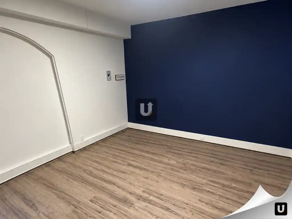 Photo 2 - Local commercial à louer - Ancien 390 € 20 m² Saint-Paul 97460