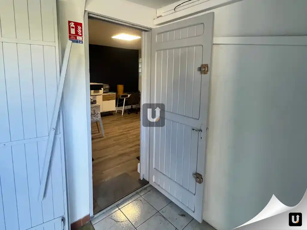 Photo 3 - Local commercial à louer - Ancien 390 € 20 m² Saint-Paul 97460