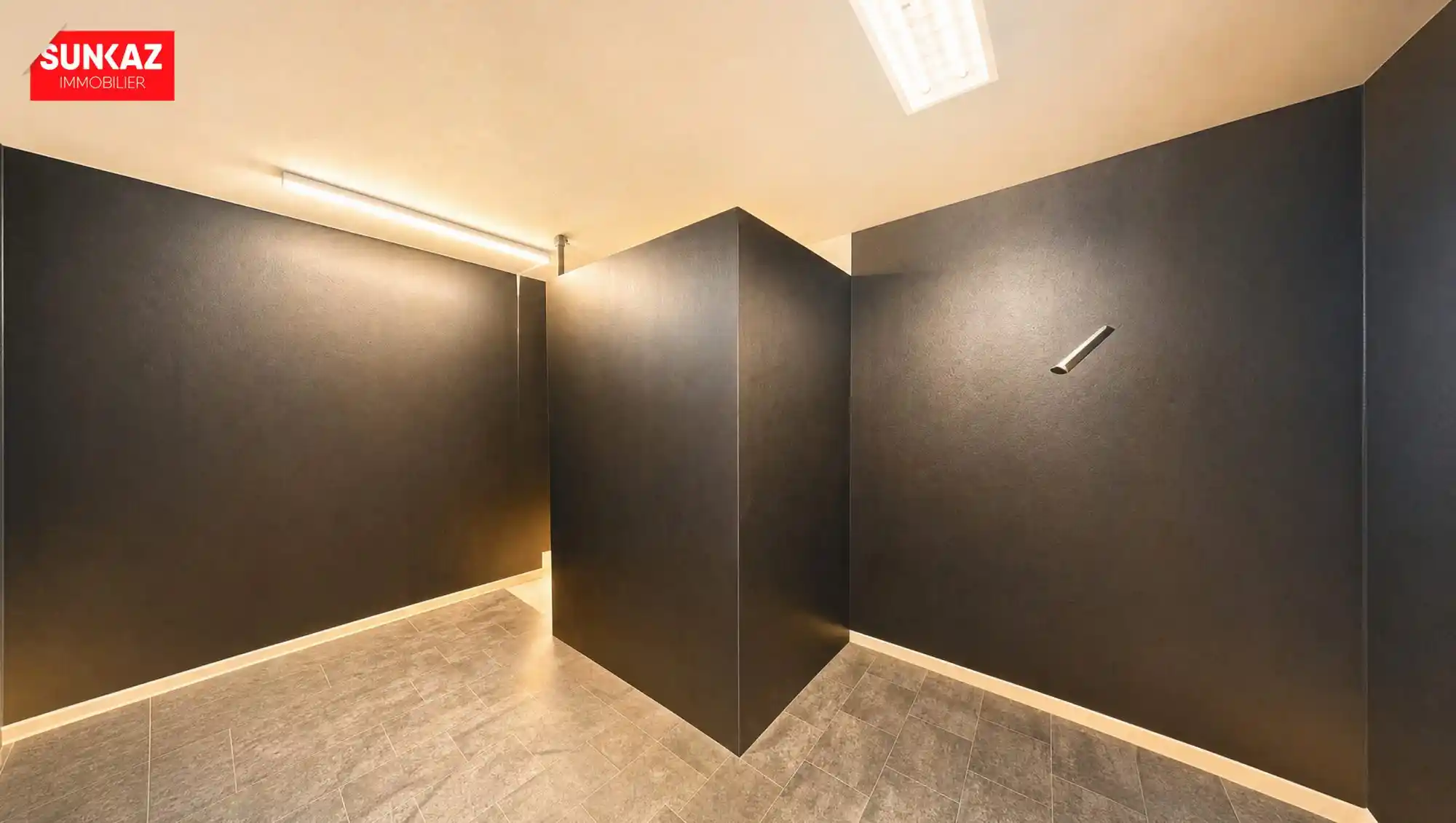 Photo 3 - Local commercial à louer - Ancien 660 € 40 m² Le Tampon 97430