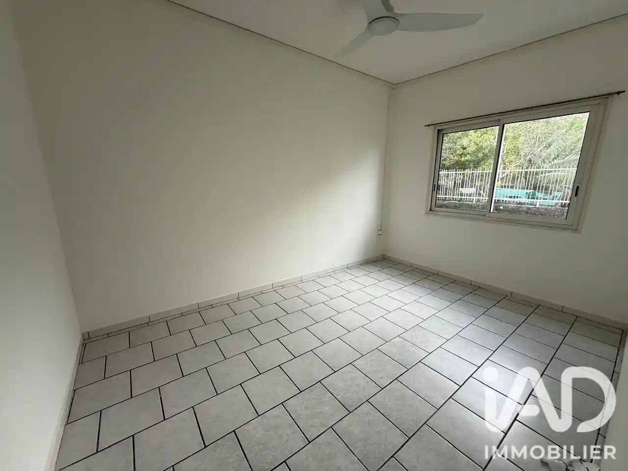 Photo 2 - Maison à louer - Ancien 1 100 € 4 pièces 3 chambres 60 m² Le Tampon 97430
