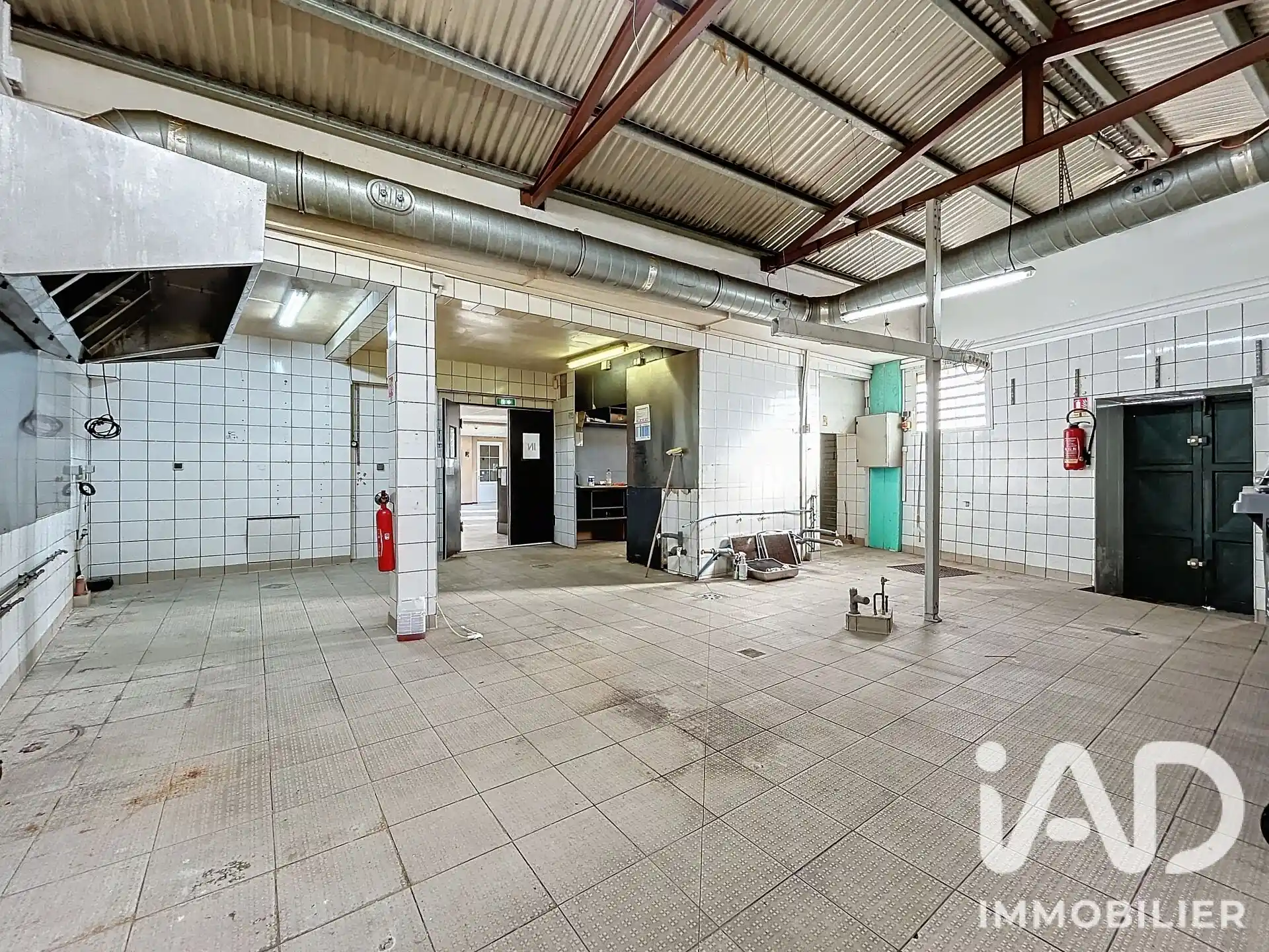 Photo 4 - Local commercial à vendre - Ancien 780 000 € 250 m² Saint-Denis 97400