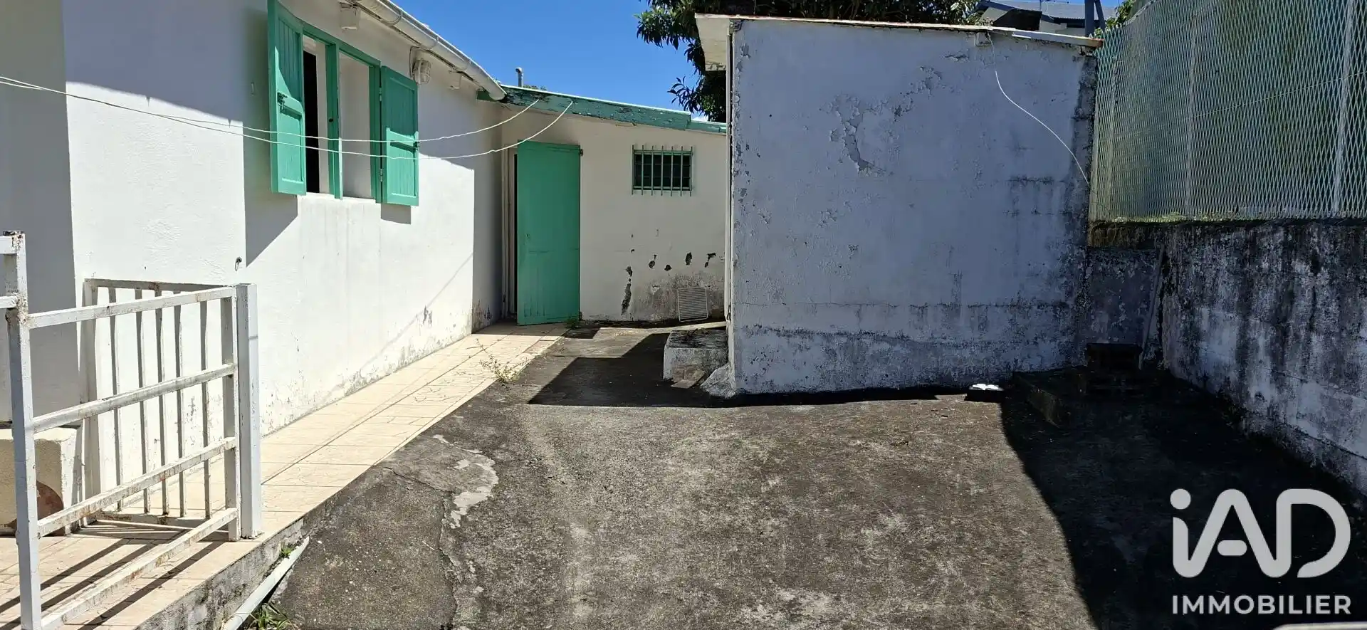 Photo 3 - Maison à vendre - Ancien 195 000 € 5 pièces 3 chambres 85 m² Le Tampon 97430