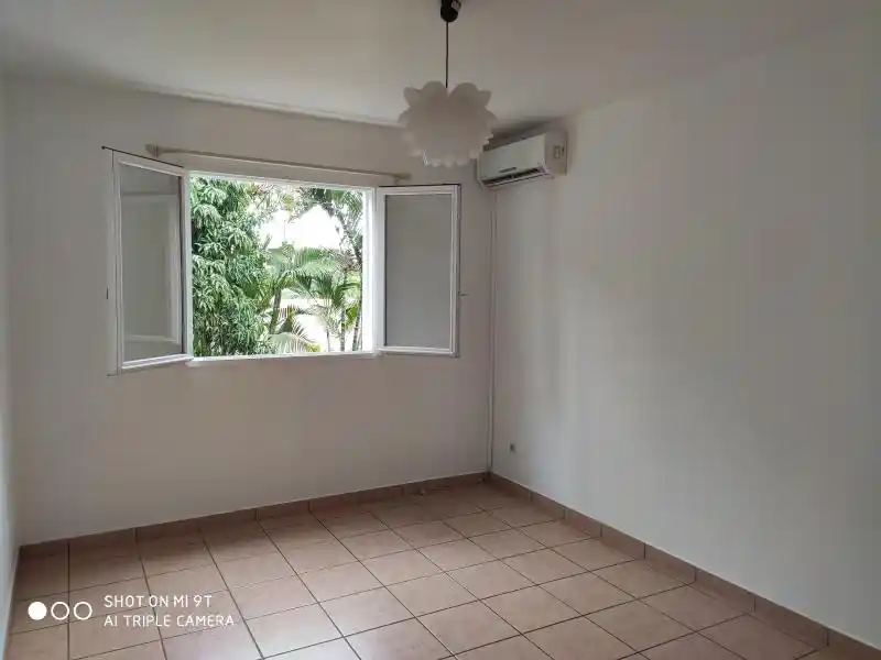 Photo 4 - Maison à louer - Ancien 1 584 € 5 pièces 3 chambres 97.52 m² La Possession 97419