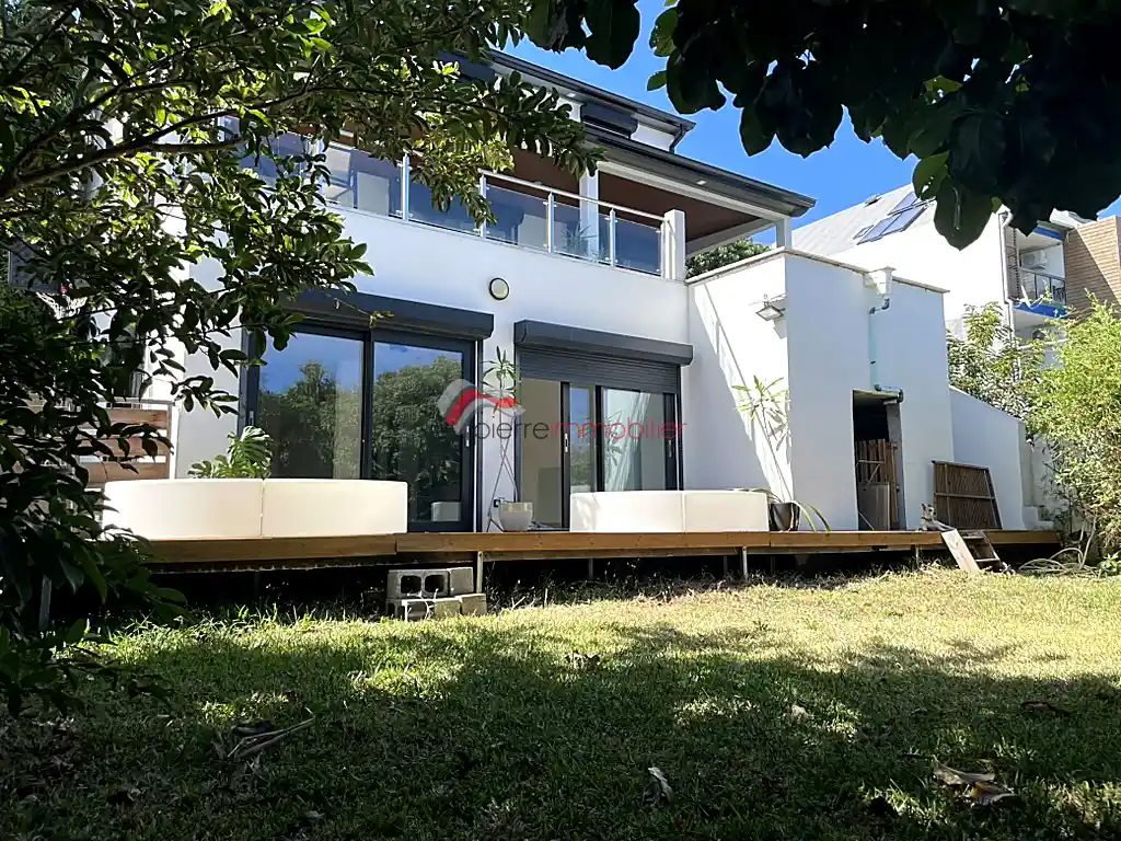 Photo 3 - Maison à vendre - Ancien 715 000 € 6 pièces 5 chambres 180.67 m² Saint-Pierre 97410