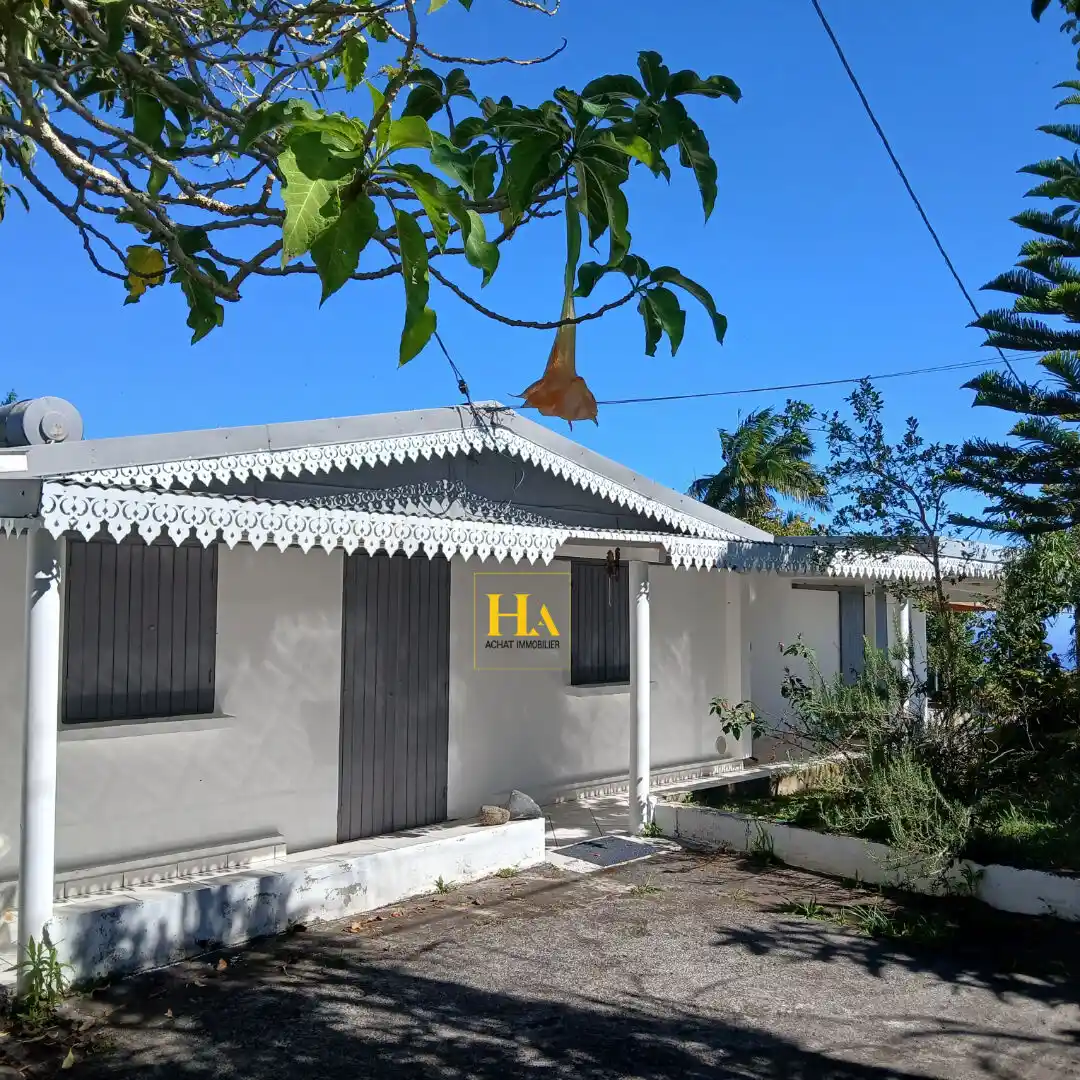 Photo 2 - Maison à vendre - Ancien 375 000 € 6 pièces 4 chambres 124 m² Petite-Île 97429