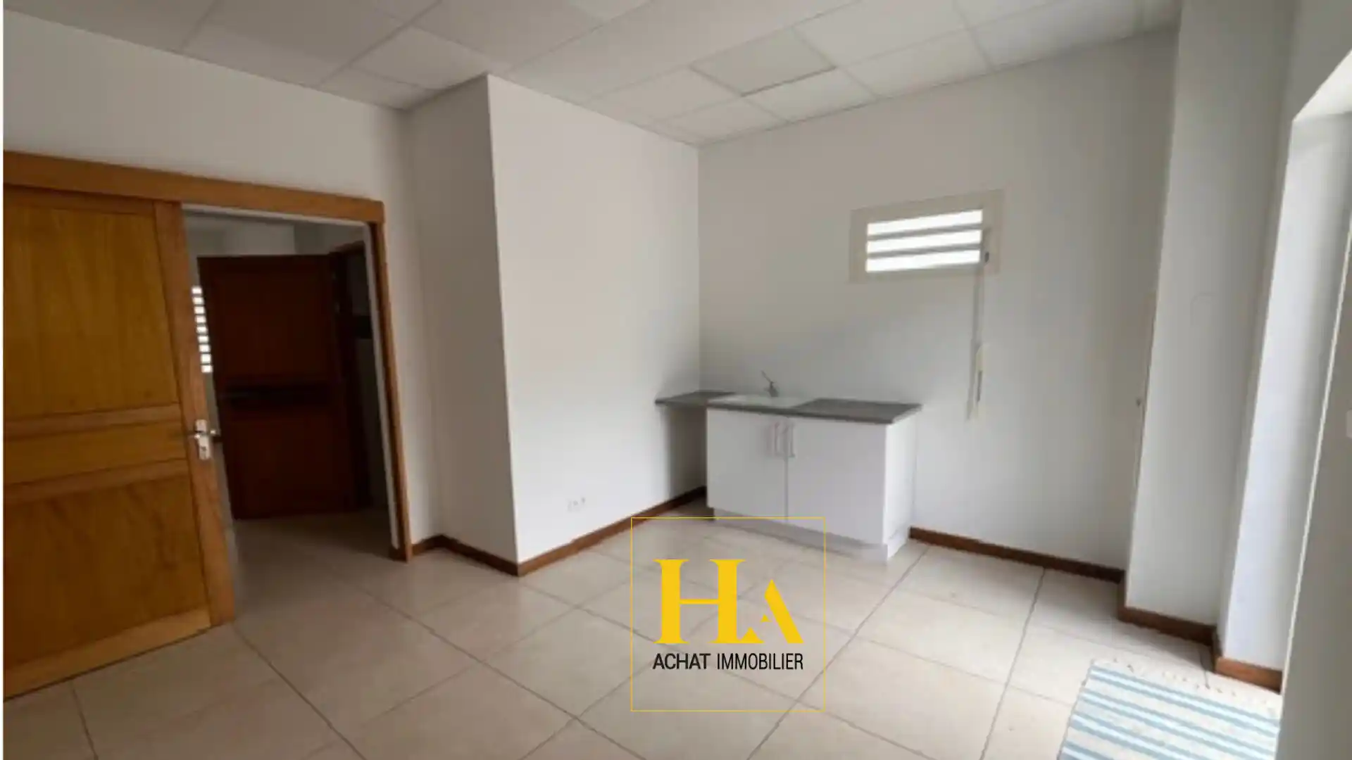 Photo 4 - Immeuble à vendre - Ancien 495 000 € 5 chambres 231 m² Salazie 97433