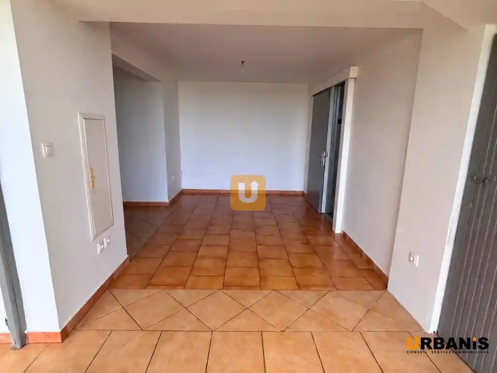Photo 4 - Appartement à louer - Ancien 820 € 2 pièces 2 chambres 55 m² Saint-Paul Le Guillaume 97423
