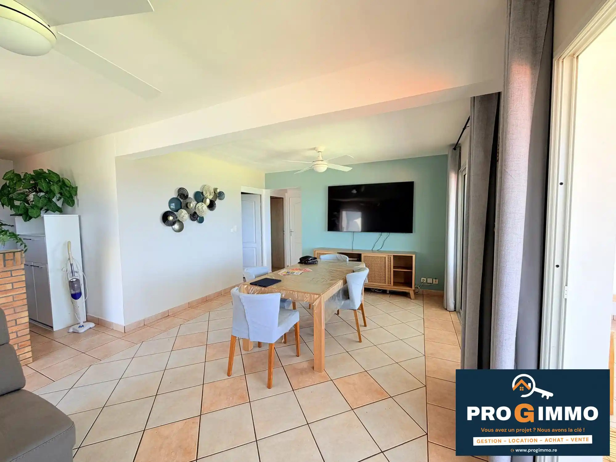 Photo 3 - Appartement à louer - Ancien 1 130 € 4 pièces 3 chambres 94 m² Petite-Île 97429