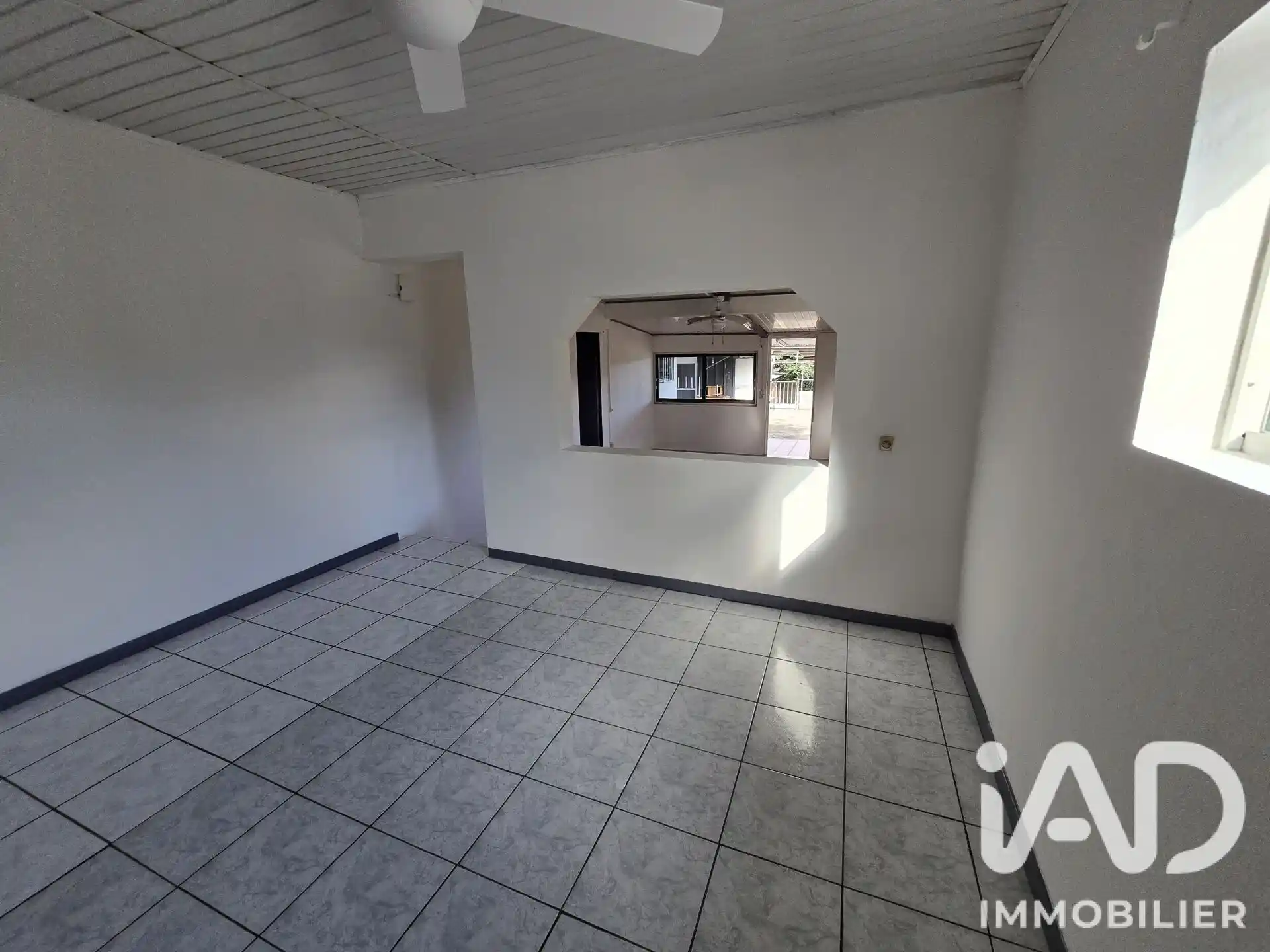 Photo 3 - Maison à vendre - Ancien 235 000 € 5 pièces 90 m² Le Tampon 97430