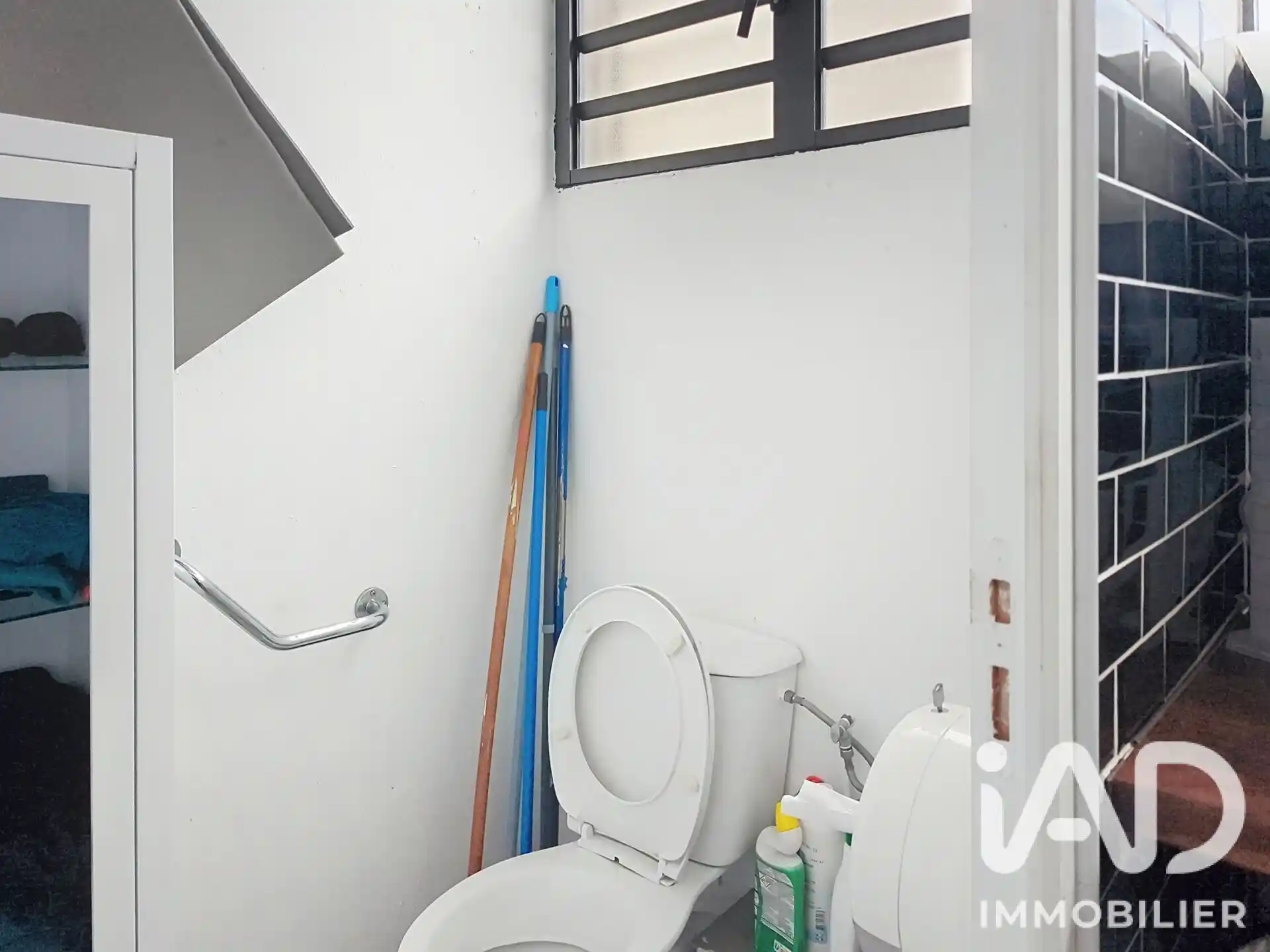 Photo 2 - Local commercial à vendre - Ancien 135 660 € 71 m² Saint-Denis 97400