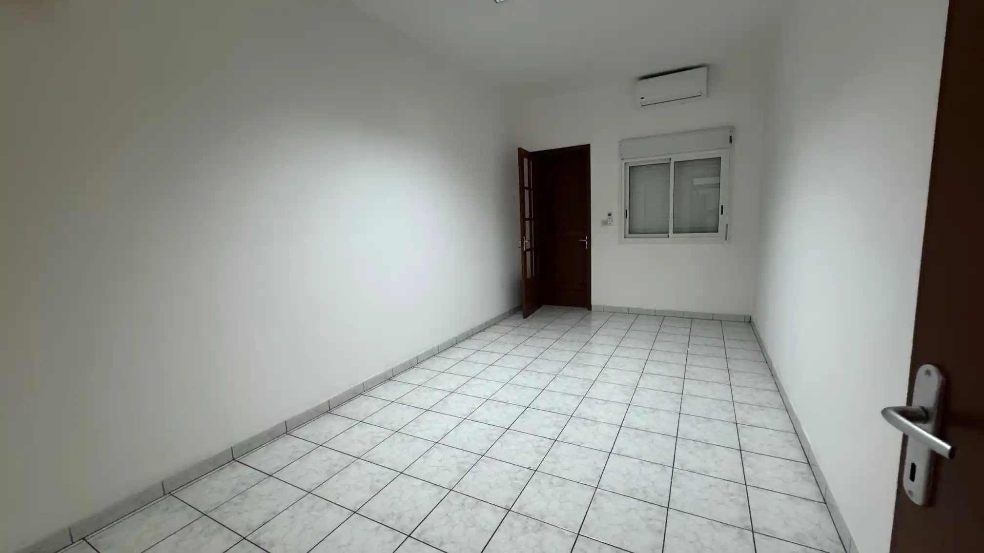 Photo 4 - Bureaux à louer - Ancien 4 360 € 208 m² Saint-Denis 97400