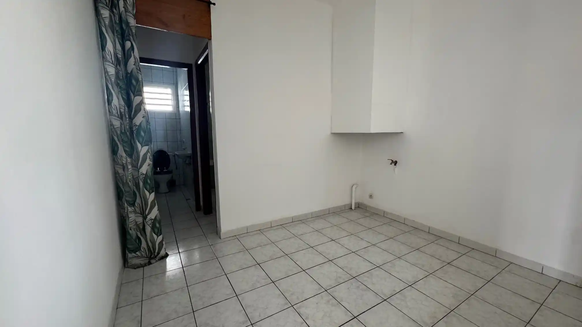 Photo 3 - Bureaux à louer - Ancien 4 360 € 208 m² Saint-Denis 97400