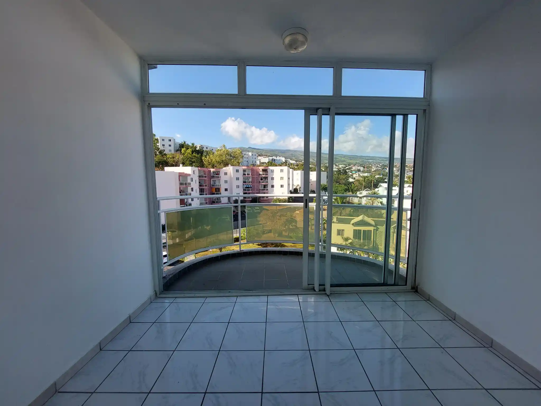 Photo 2 - Appartement à vendre - Ancien 135 000 € 2 pièces 55,02 m² La Possession 97419