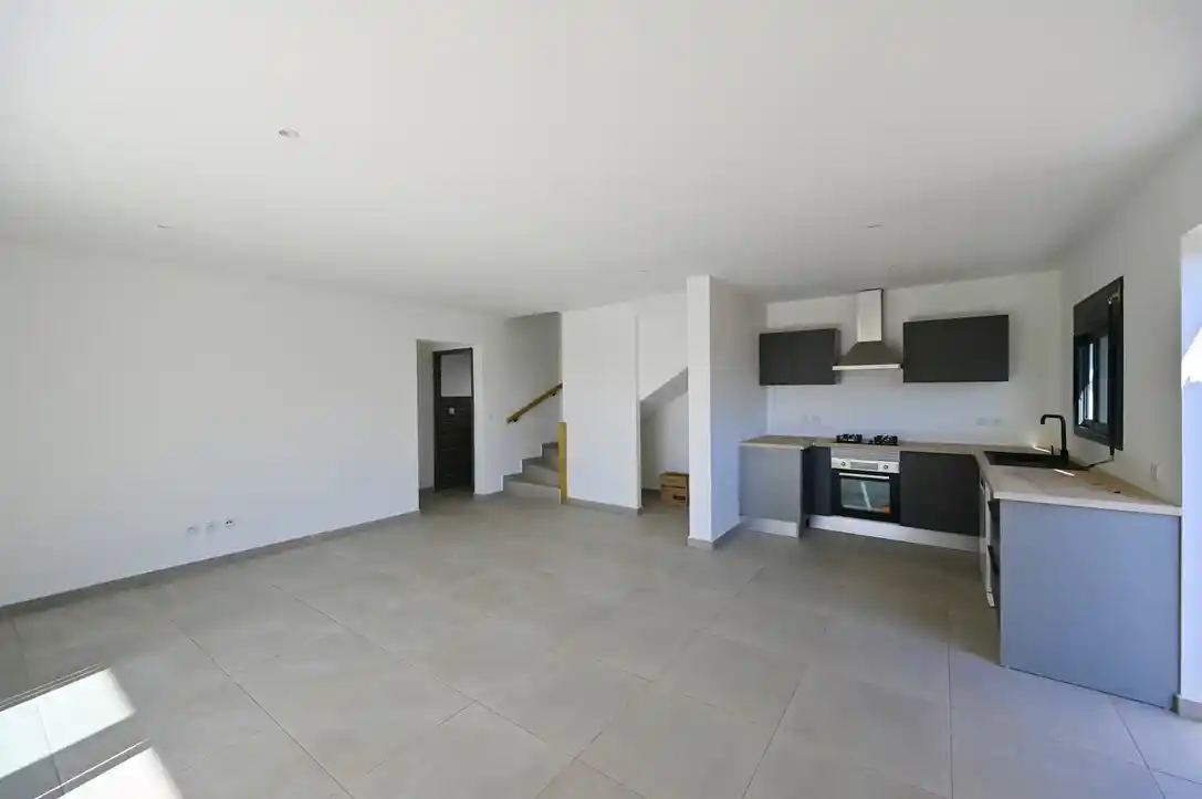 Photo 2 - Maison à vendre - Ancien 328 600 € 4 pièces 3 chambres 90 m² Saint-Louis La Rivière 97421