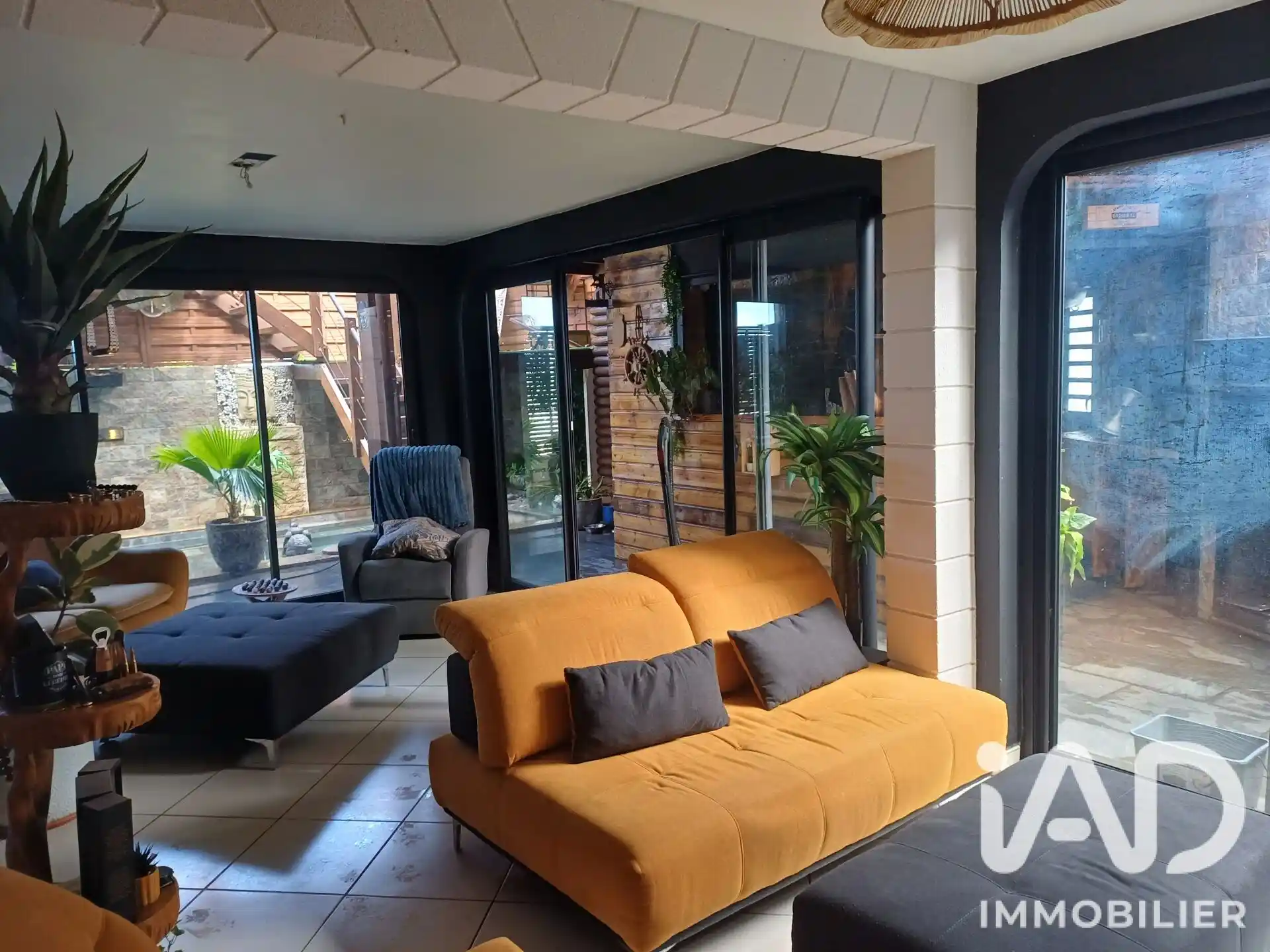 Photo 2 - Maison à vendre - Ancien 450 000 € 11 pièces 4 chambres 209 m² Saint-Louis 97450