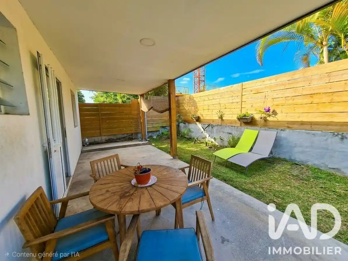 Photo 1 - Maison à vendre - Ancien 214 000 € 4 pièces 3 chambres 96 m² Le Tampon 97430